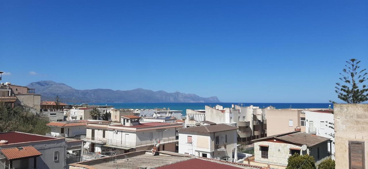 " Limoncello" Appartamento A 150 M Dal Mare ! Perfetto Per Famiglie E Coppie Алькамо Екстер'єр фото